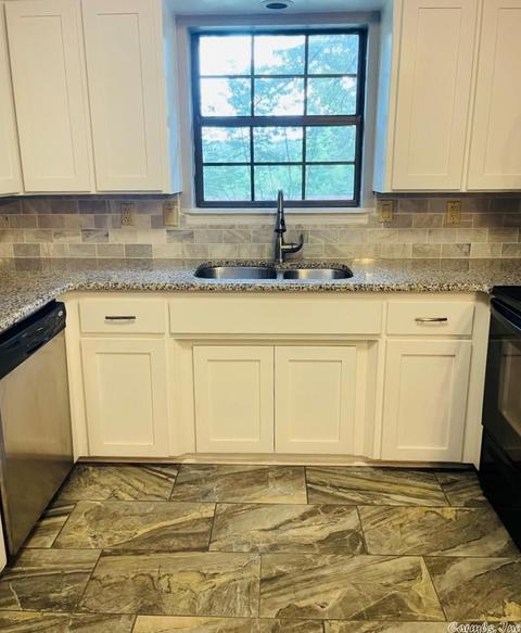 1405 Misty Dr, Benton, AR 72019 photo 5