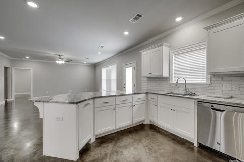 1540 Blue Lucerne Dr, Conway, AR 72034 photo 9