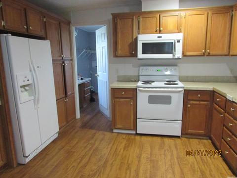 156 Maple Tree, Lonoke, AR 72086 photo 2