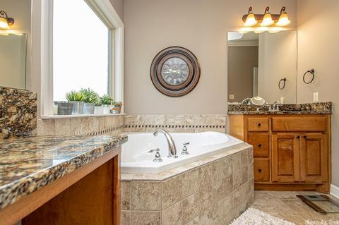 1160 Oak Glenn Loop, Bryant, AR 72022 photo 23