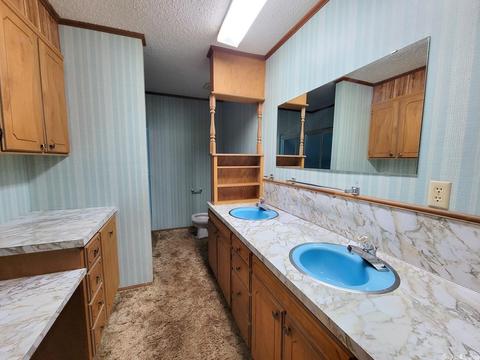 619 N 9th St, De Queen, AR 71832 photo 8