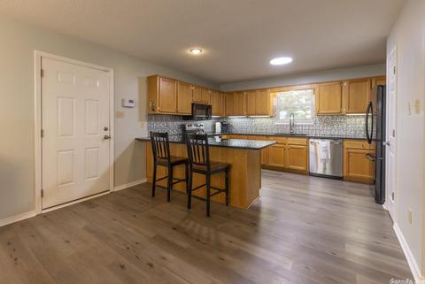 1302 River Oaks Dr, Benton, AR 72019 photo 14