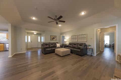 1302 River Oaks Dr, Benton, AR 72019 photo 7