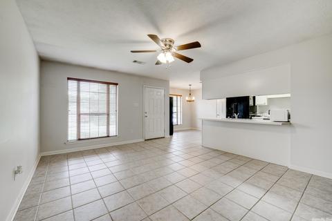 4530 Thompson St, Conway, AR 72034 photo 2