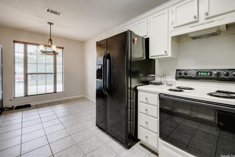 4530 Thompson St, Conway, AR 72034 photo 8