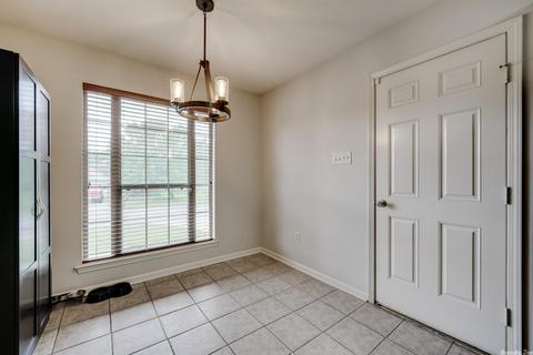 4530 Thompson St, Conway, AR 72034 photo 9