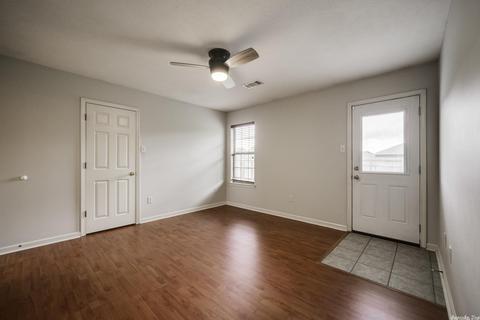 4530 Thompson St, Conway, AR 72034 photo 10