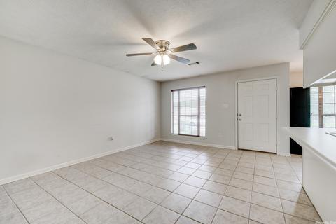 4530 Thompson St, Conway, AR 72034 photo 3