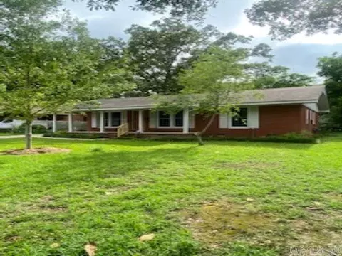 3506 Fair Oaks Dr, Pine Bluff, AR 71603 photo 1