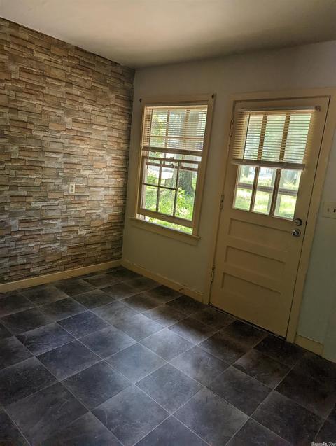 608 W 30th Ave, Pine Bluff, AR 71603 photo 1