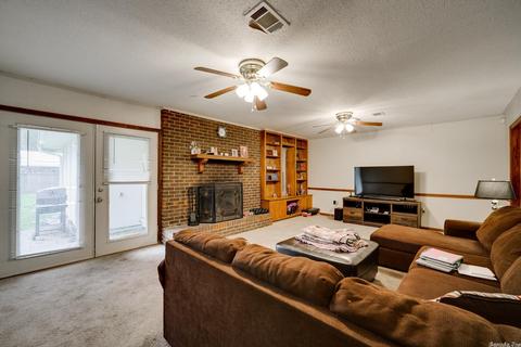2109 West St, Conway, AR 72032 photo 6