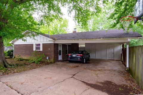 2109 West St, Conway, AR 72032 photo 4
