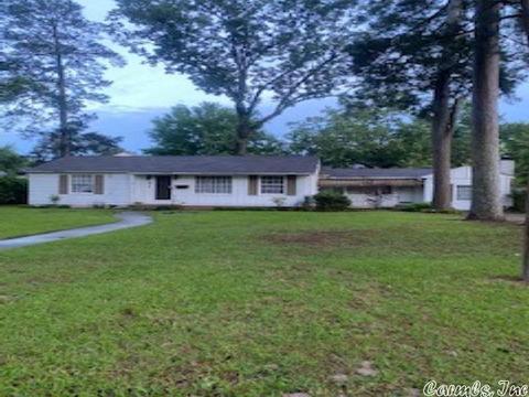 814 Hudson Ave, Pine Bluff, AR 71603 photo 1