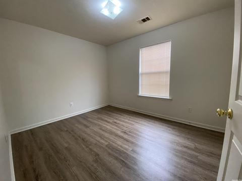 303 Park Ln, Benton, AR 72015 photo 13