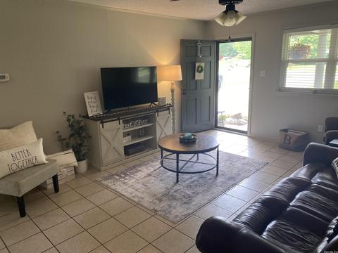 9411 Henderson Rd, Pine Bluff, AR 71603 photo 2