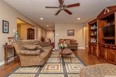 2938 Falcon Ct, Benton, AR 72015 photo 9
