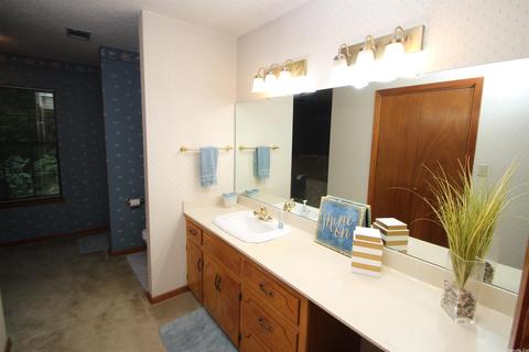 1717 Harmon, Benton, AR 72015 photo 32