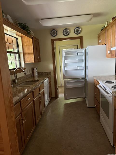1300 Harness, Mountain View, AR 72560 photo 10