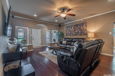 1300 Crossing Loop, Bryant, AR 72022 photo 9