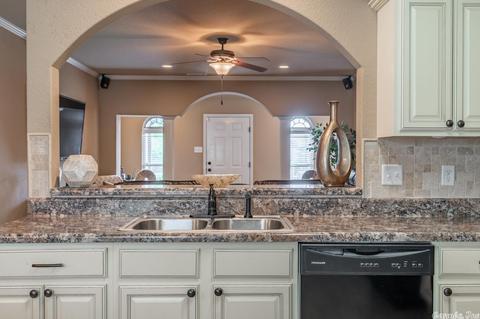 1300 Crossing Loop, Bryant, AR 72022 photo 17