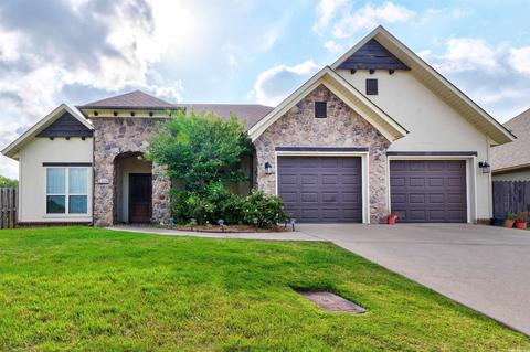 1300 Bobali Gdn, Conway, AR 72034 photo 1