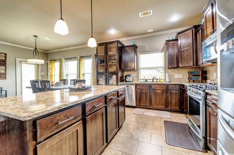 1300 Bobali Gdn, Conway, AR 72034 photo 3
