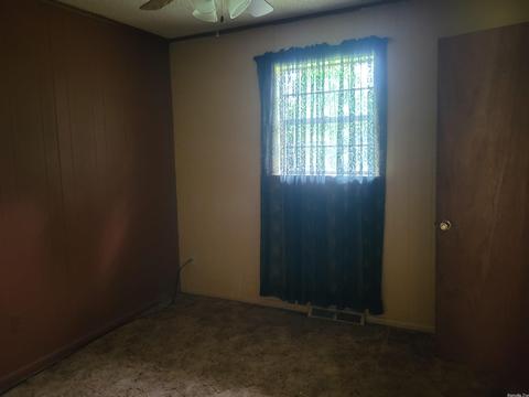 674 6th St, Waldron, AR 72958 photo 9