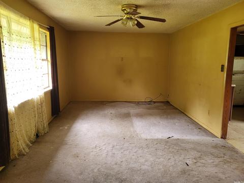 674 6th St, Waldron, AR 72958 photo 2