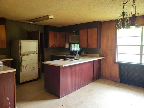 674 6th St, Waldron, AR 72958 photo 3