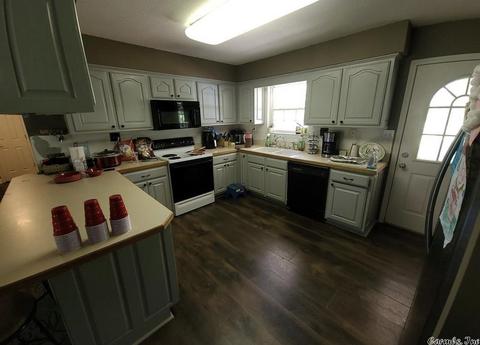 8 Peavine Creek Cv, Greenbrier, AR 72058 photo 3