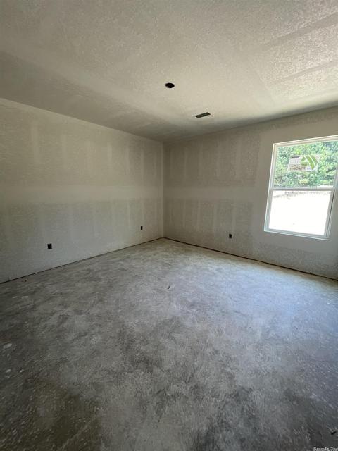 2028 Milburn Dr, Benton, AR 72015 photo 4
