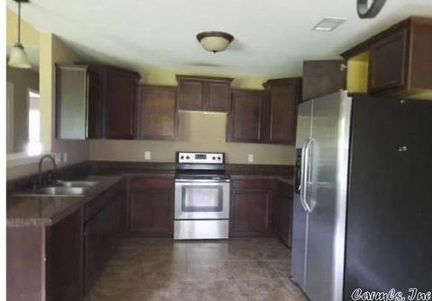 2008 Dandelion Dr, Benton, AR 72019 photo 3