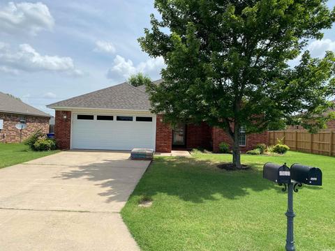 2320 Orchid Dr, Conway, AR 72034 photo 1