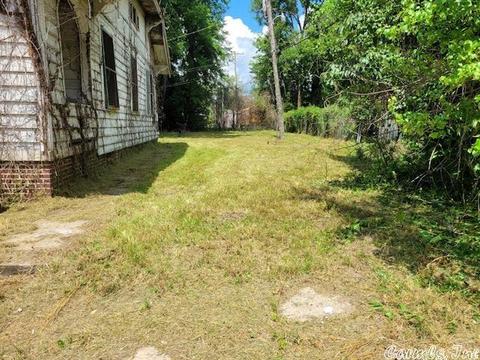 218 S Laurel St, Pine Bluff, AR 71601 photo 4