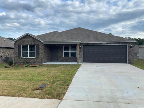 1165 Rockwell Dr, Conway, AR 72032 photo 1