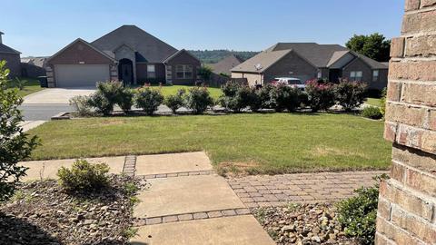 2810 Plateau Dr, Conway, AR 72032 photo 4