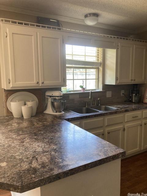 2845 Londonderry Ln, Conway, AR 72034 photo 5
