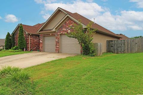 3023 Denise Dr, Benton, AR 72015 photo 2
