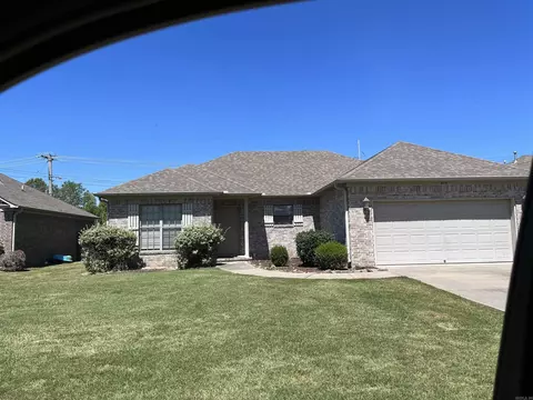 975 Wineberry, Conway, AR 72034 photo 1