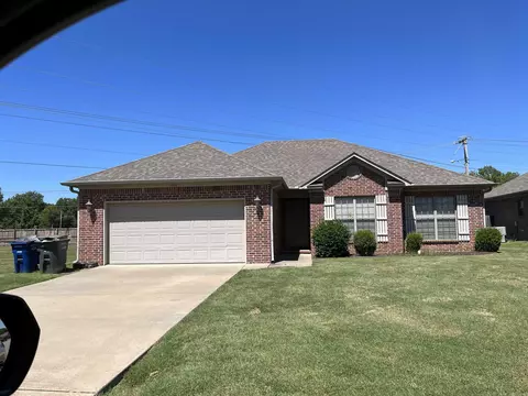 1015 Wineberry, Conway, AR 72034 photo 1
