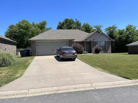 2820 Longbow, Conway, AR 72034 photo 1