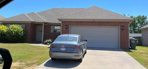 910 Wineberry, Conway, AR 72034 photo 1