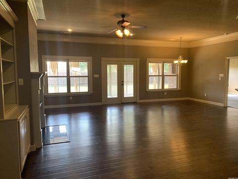 146 Creekside Dr, Austin, AR 72007 photo 4