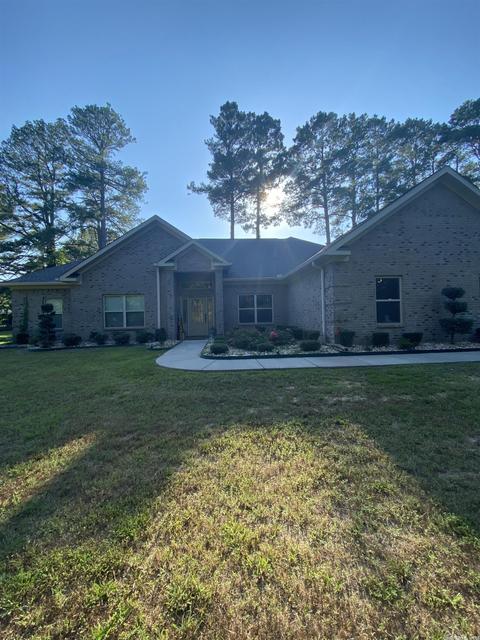 5512 Lakeshore Dr, Pine Bluff, AR 71603 photo 1