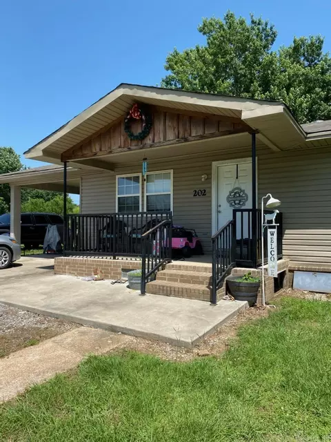 202 N Spain, Letona, AR 72085 photo 1