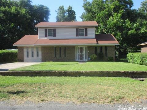 2015 W Reed Ave, Pine Bluff, AR 71601 photo 1