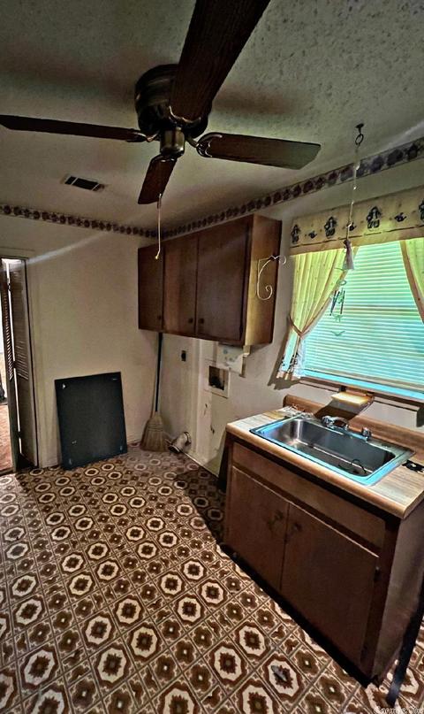 7603 S Pinewood Dr, Pine Bluff, AR 71603 photo 6