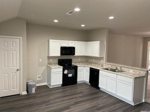 1065 Rockwell Dr, Conway, AR 72032 photo 8