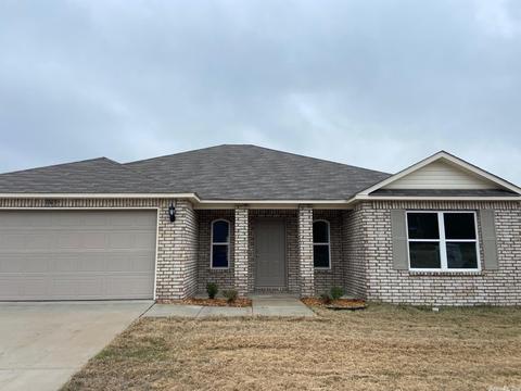 1065 Rockwell Dr, Conway, AR 72032 photo 1