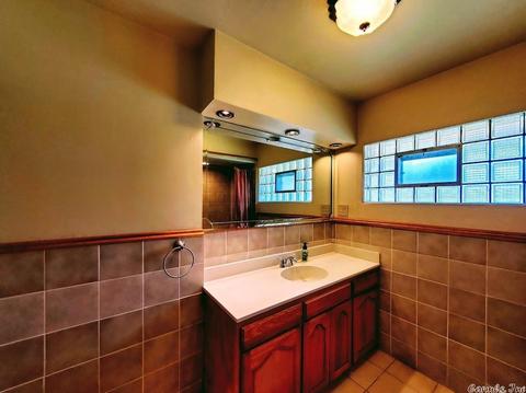 1804 W 31st Ave, Pine Bluff, AR 71603 photo 8